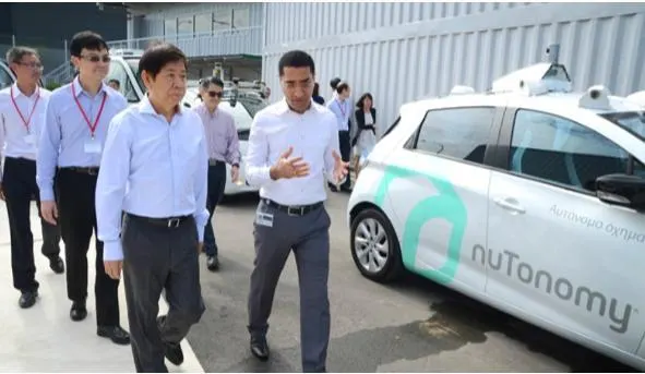 Autonomous driving briefing to the Singapore Transport Minister
